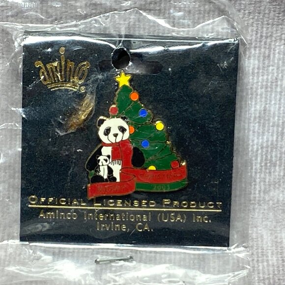 Ariko Merry Christmas Panda Bear Enamel Lapel Pin 2001 - Picture 1 of 4